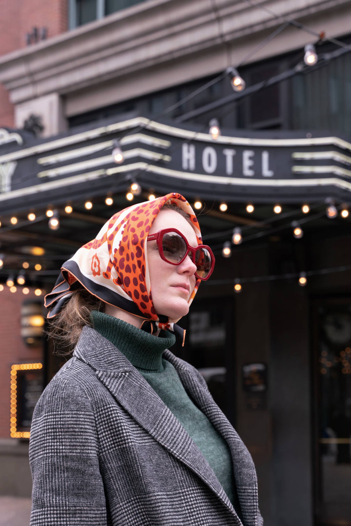 Silk Bandana Of Leopards With Floral Fountain