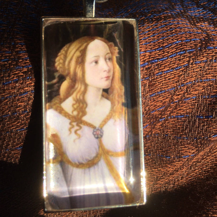 Venus Goddess pendant