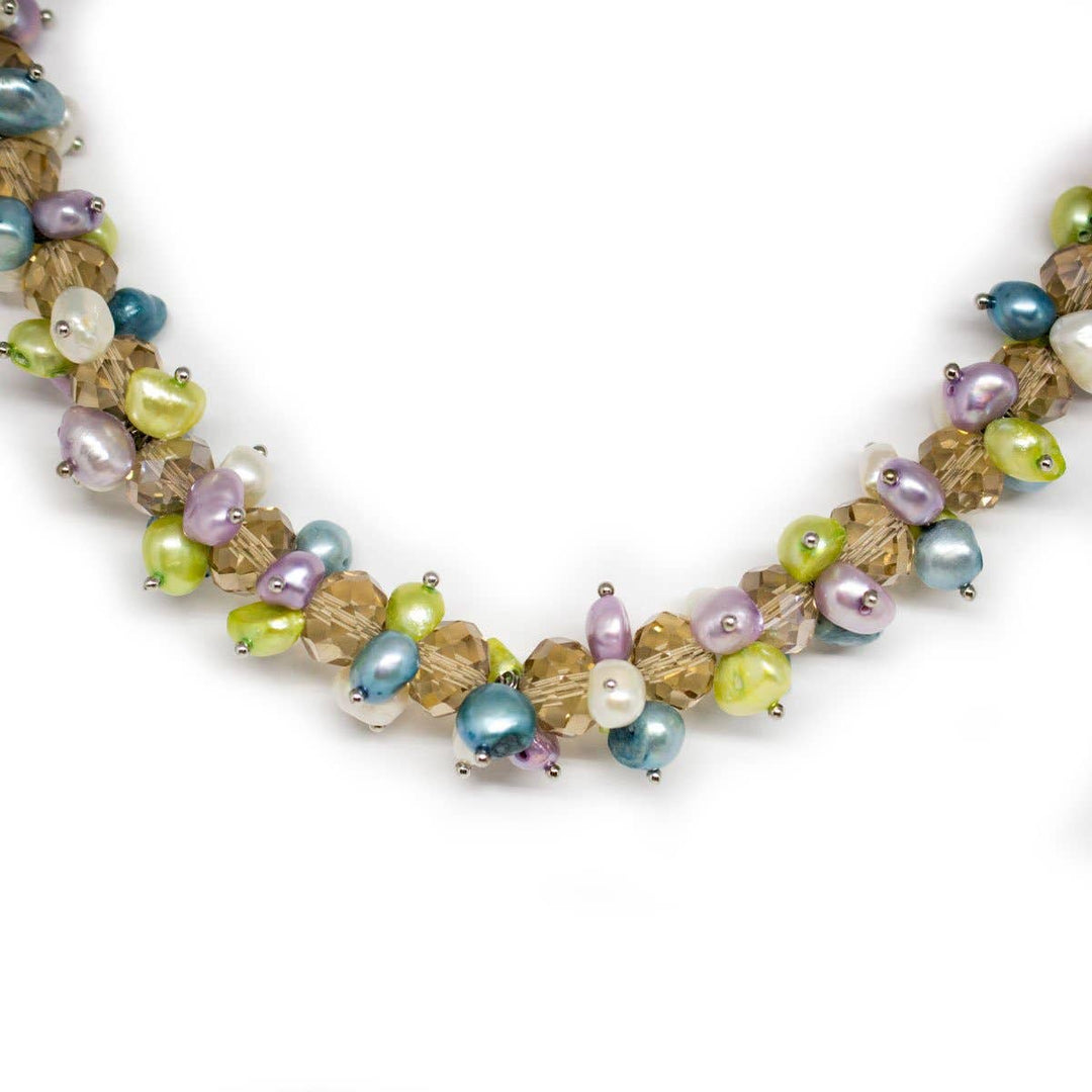 Collier de perles de déclaration de printemps