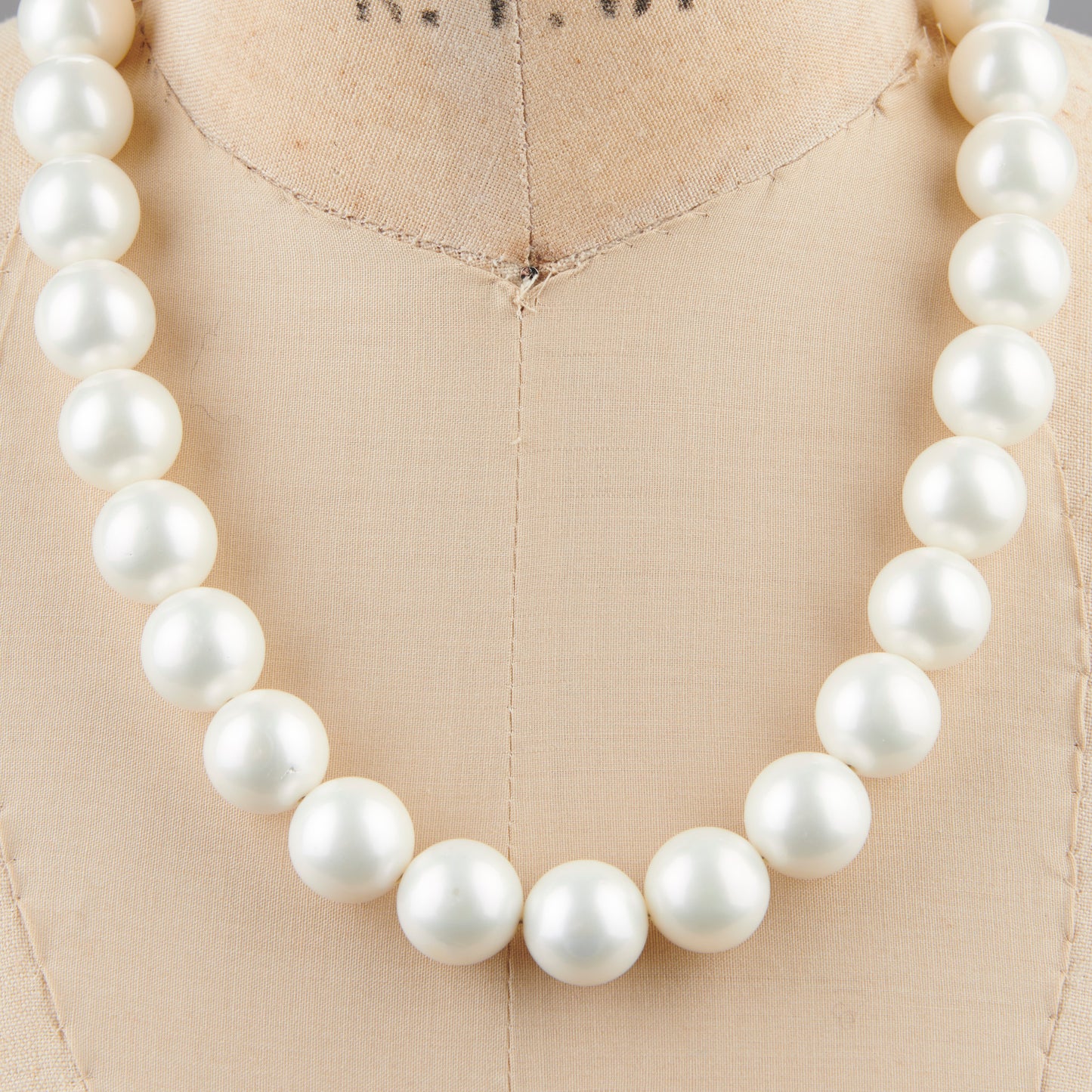Collier combiné de perles ovales Abby