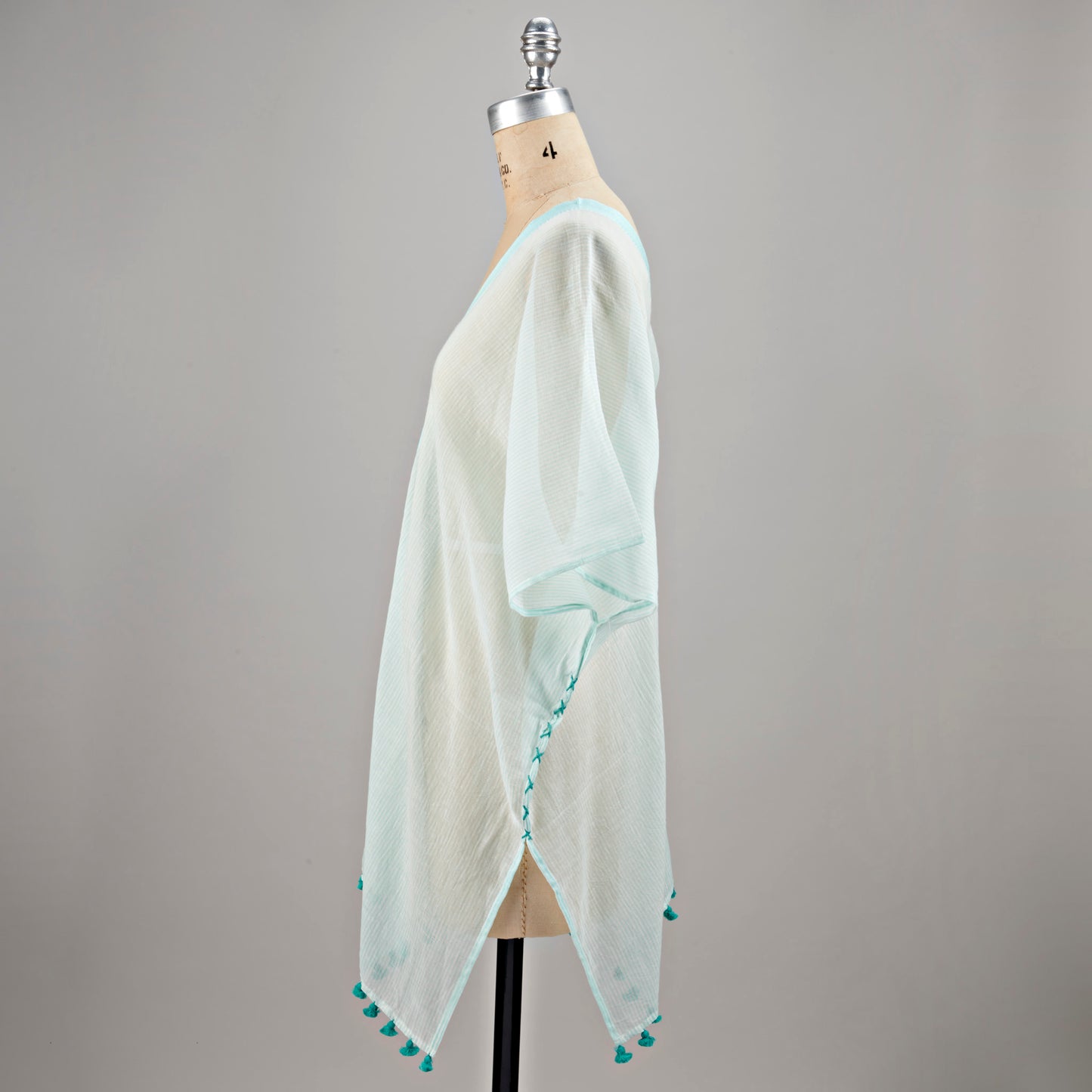 Aishani tissé à la main Poncho-Aqua