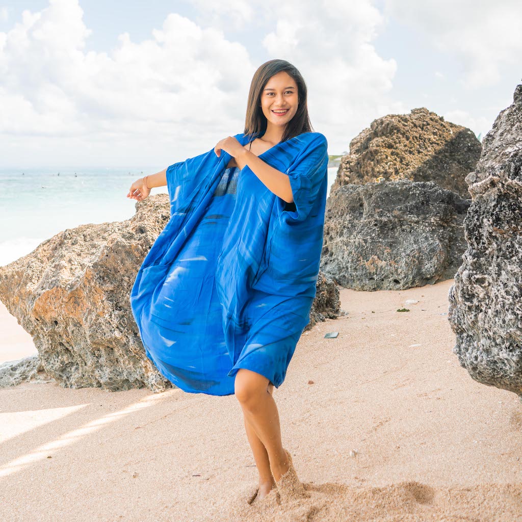 Abstract Tie Dye Mid Length Kimono - Blue