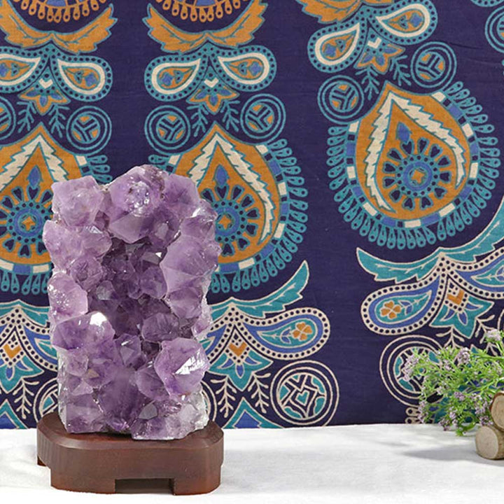 Amethyst Cluster Lamp Medium