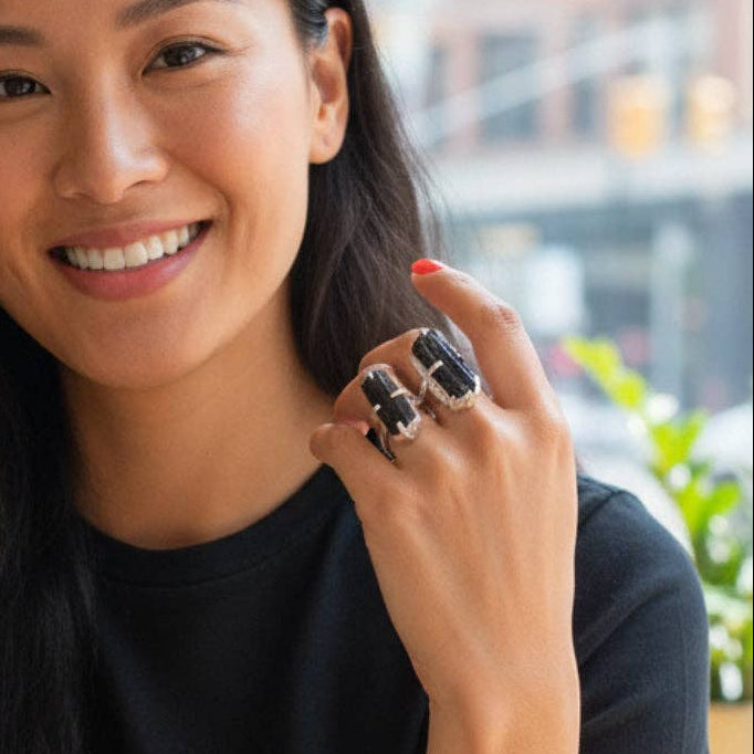 Dark Horse Split Ring