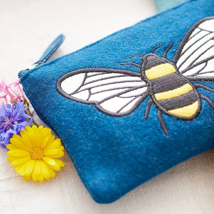 Bee Coin Purse (Blue) | Just Trade