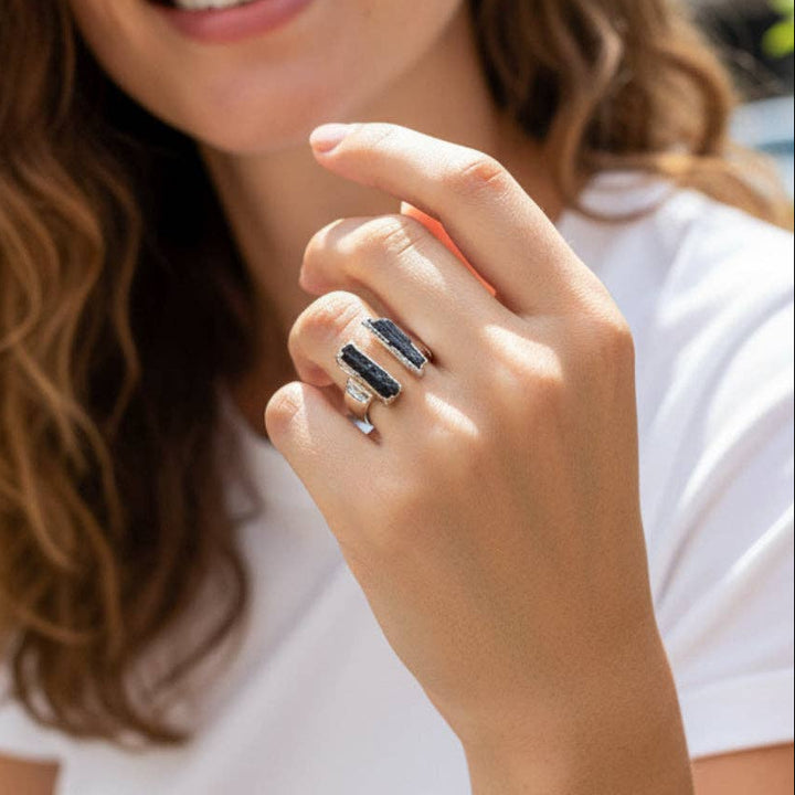 Dark Horse Split Ring