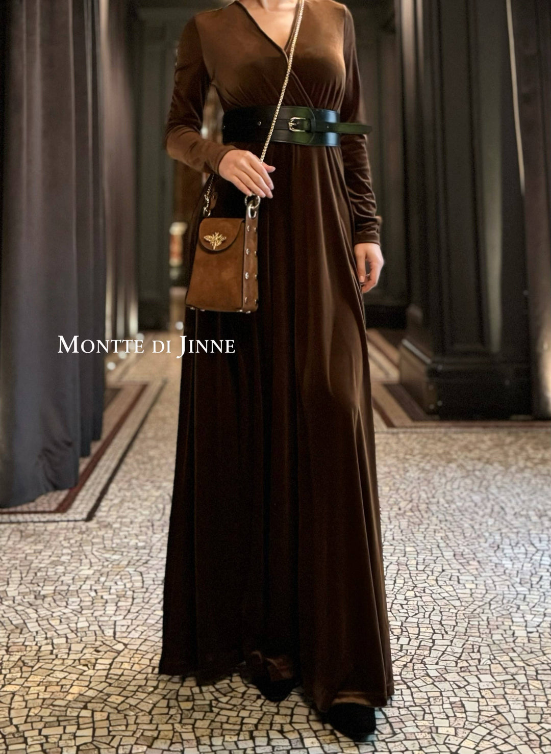 Italian Premium Suede Bee SmallBox Crossbody Bag