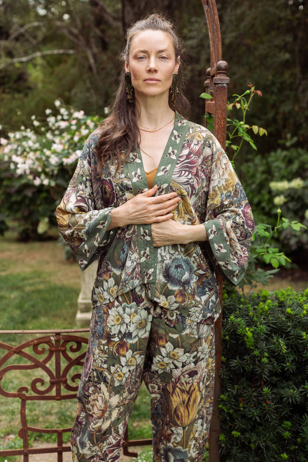 Love Grows Wild Pixie Duster Cropped Kimono w/ Bees