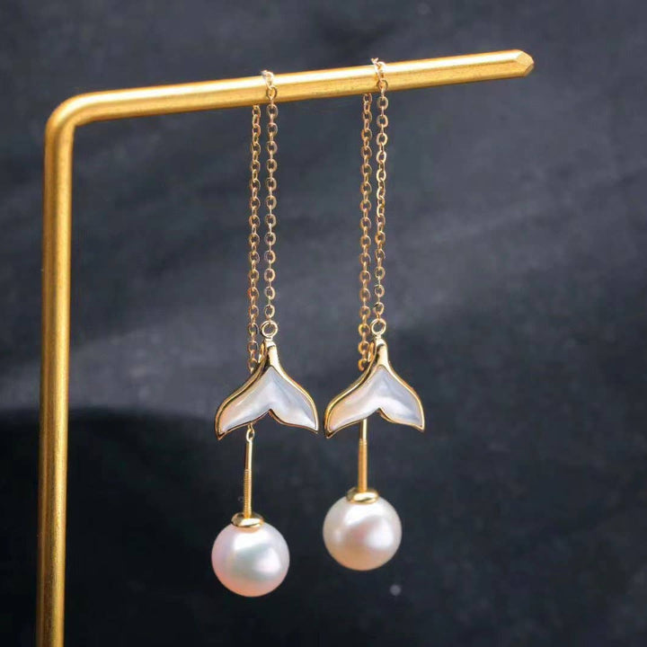 The Mermaid Whale Tail Pearl Earrings G18k