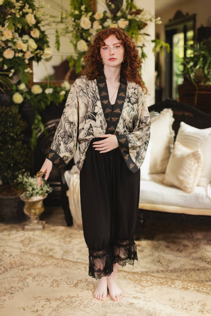 Honey & The Moon Pixie Duster Crop Kimono w/ Florals & Bees