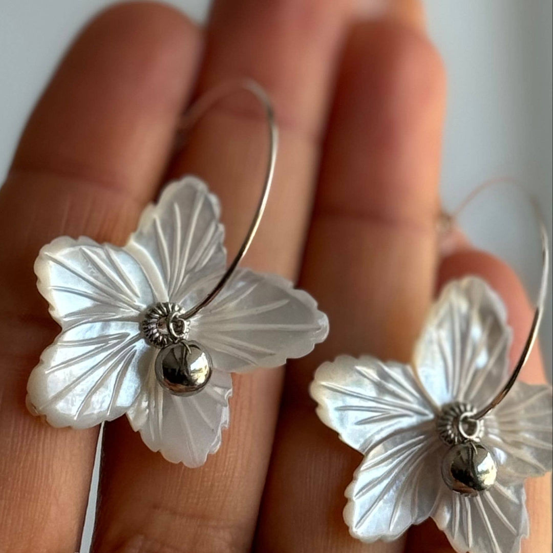 PERENNIAL FLOWER CHILD Charm Mini Hoop Earrings