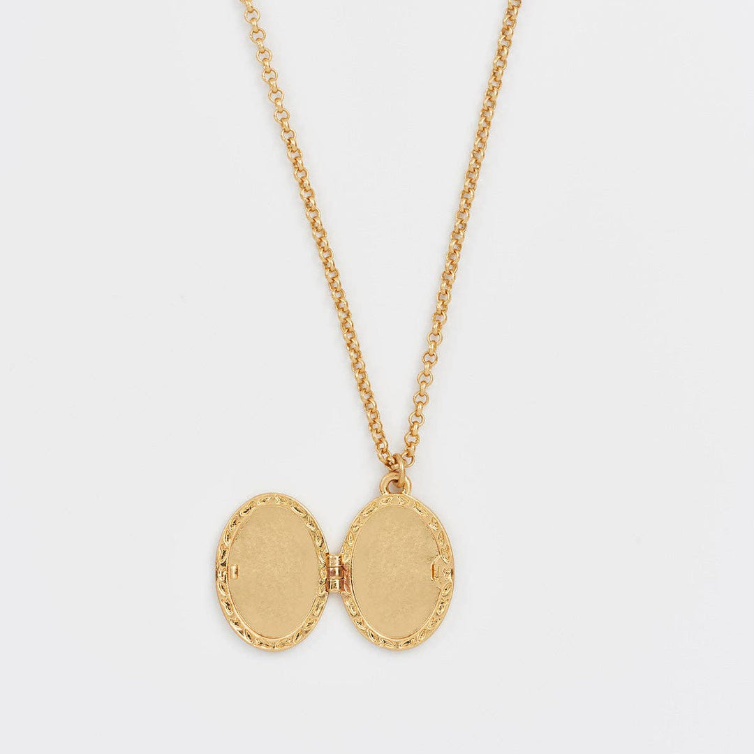 Robin & Blackberry Gold Oval Locket Chain Necklace