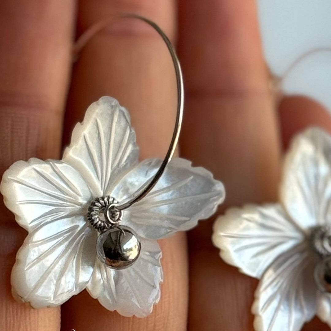 PERENNIAL FLOWER CHILD Charm Mini Hoop Earrings