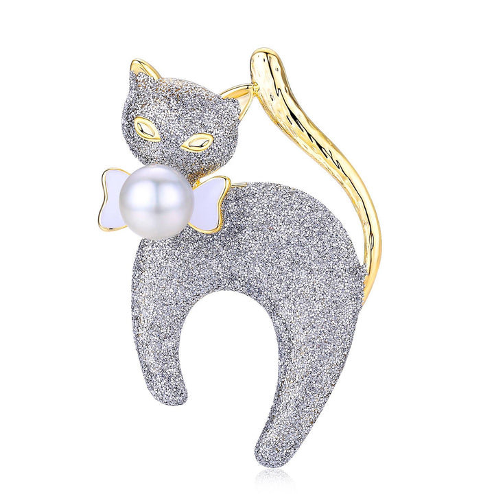 Elegant Kitty Pearl Brooch