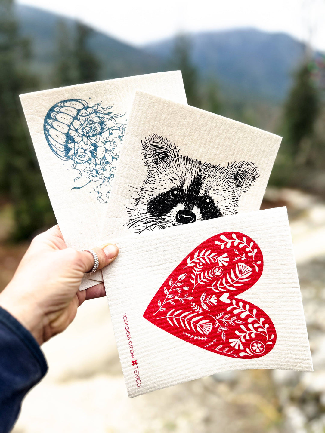 Sponge Cloth / Raccoon / Reusable Cloth