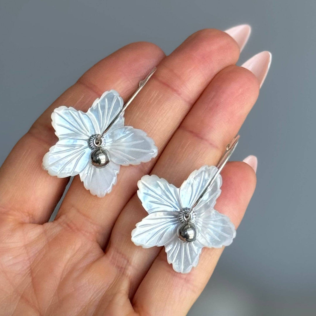 PERENNIAL FLOWER CHILD Charm Mini Hoop Earrings