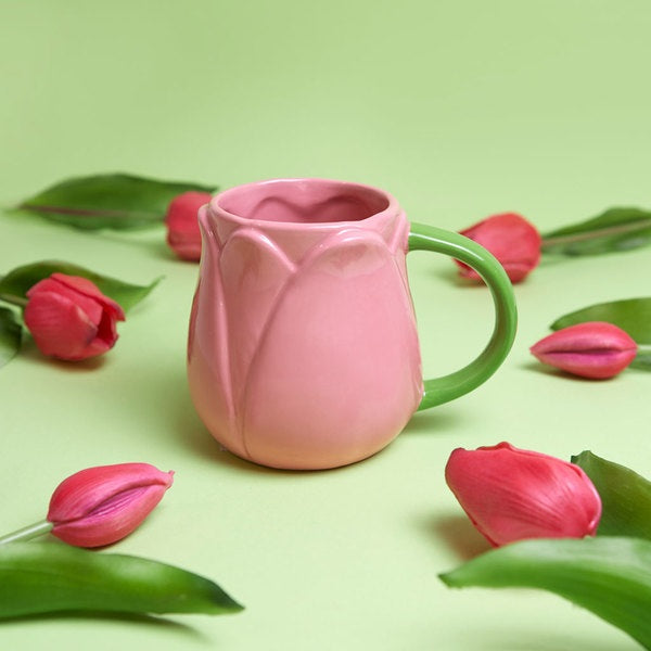 Tasse en émail d'abeille