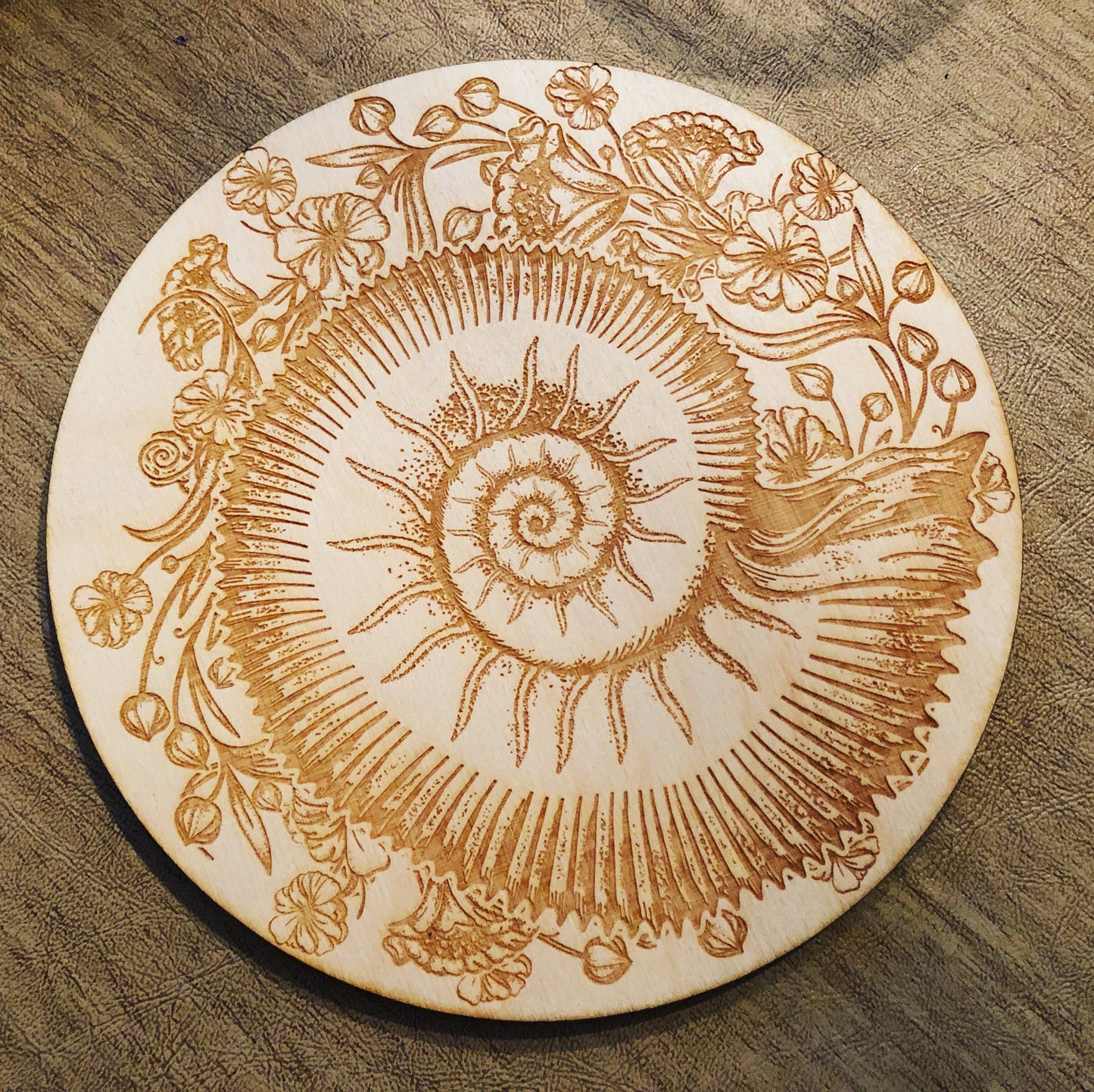 Grille de cristal d'ammonite