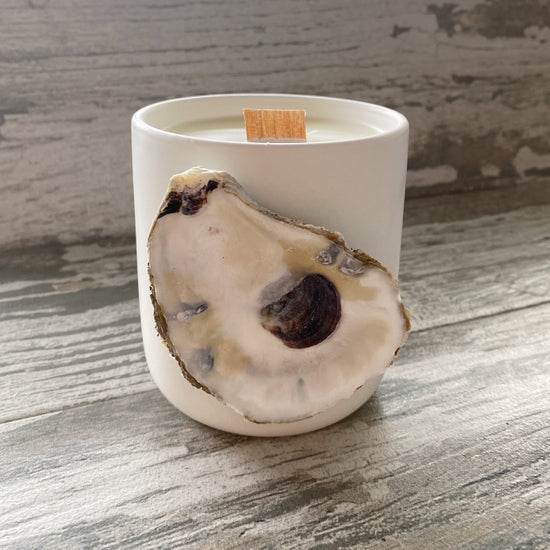 Candle - Wood Wick White Ceramic with Oyster Shell - Lavender Scent