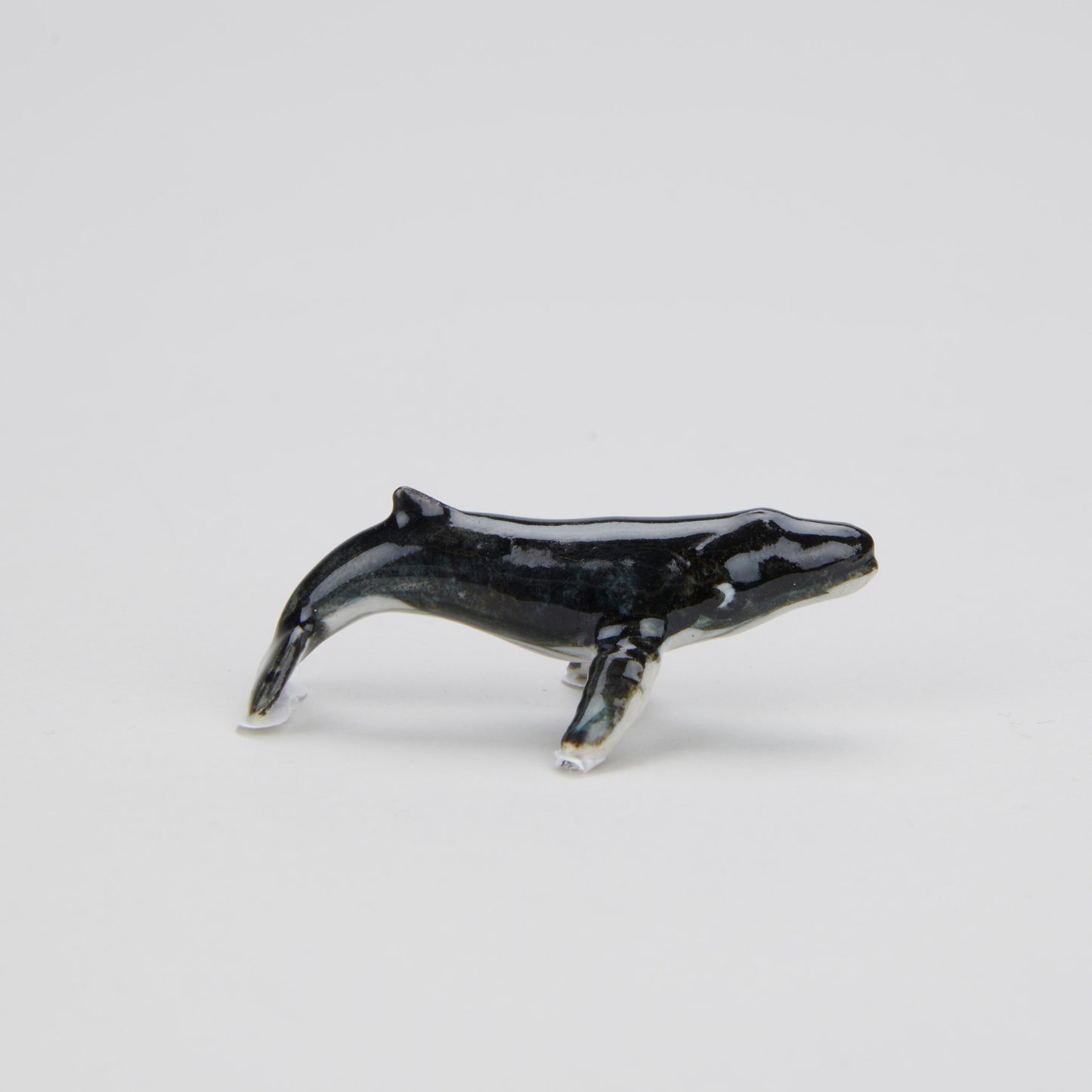 Miniature En Porcelaine, Baleine À Bosse Chanteuse