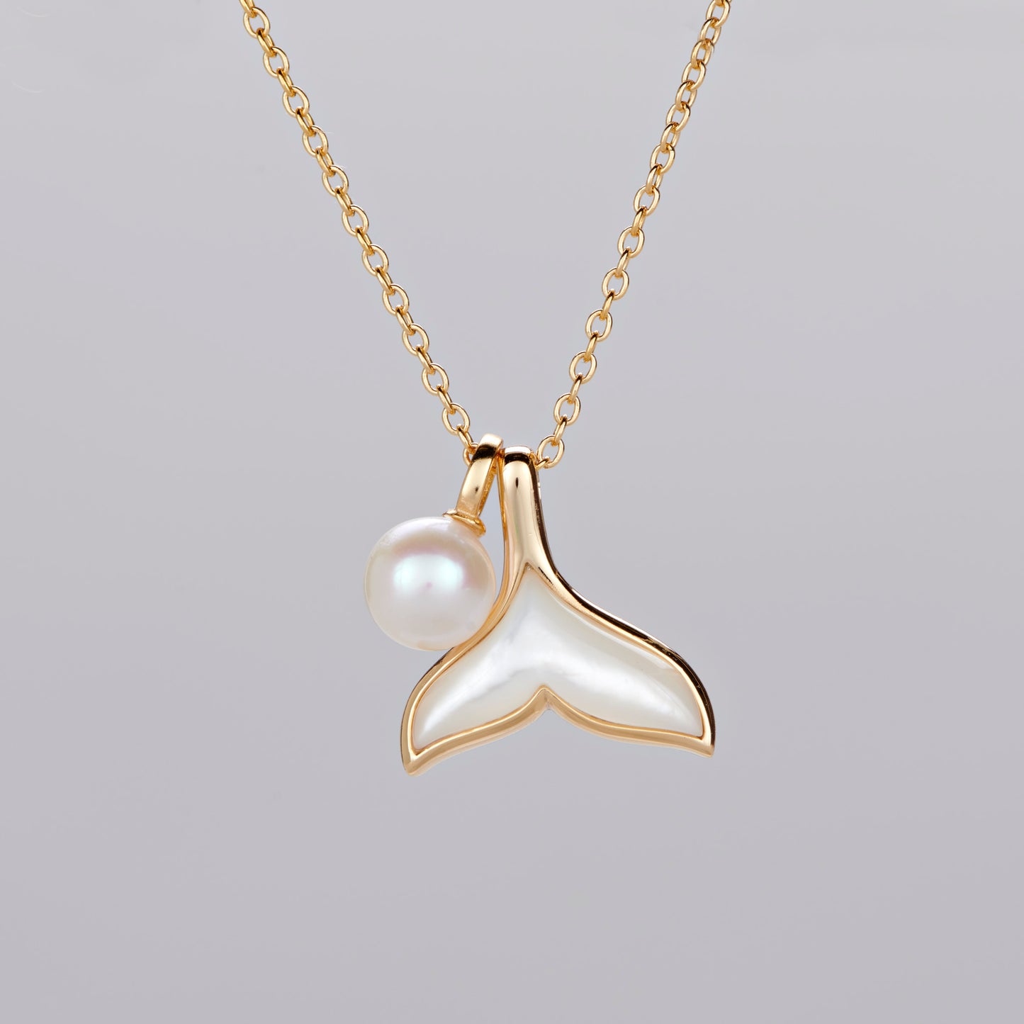 Whale Tail Pearl Necklace