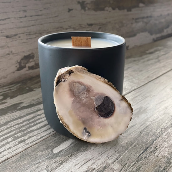 Candle - Wood Wick Grey Ceramic with Oyster Shell - Lemon Verbena Scent