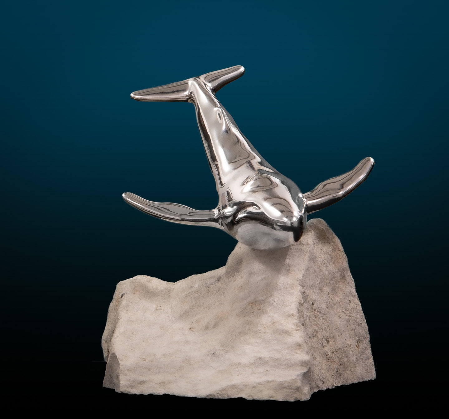 Sculpture Baleine à Bosse en Aluminium